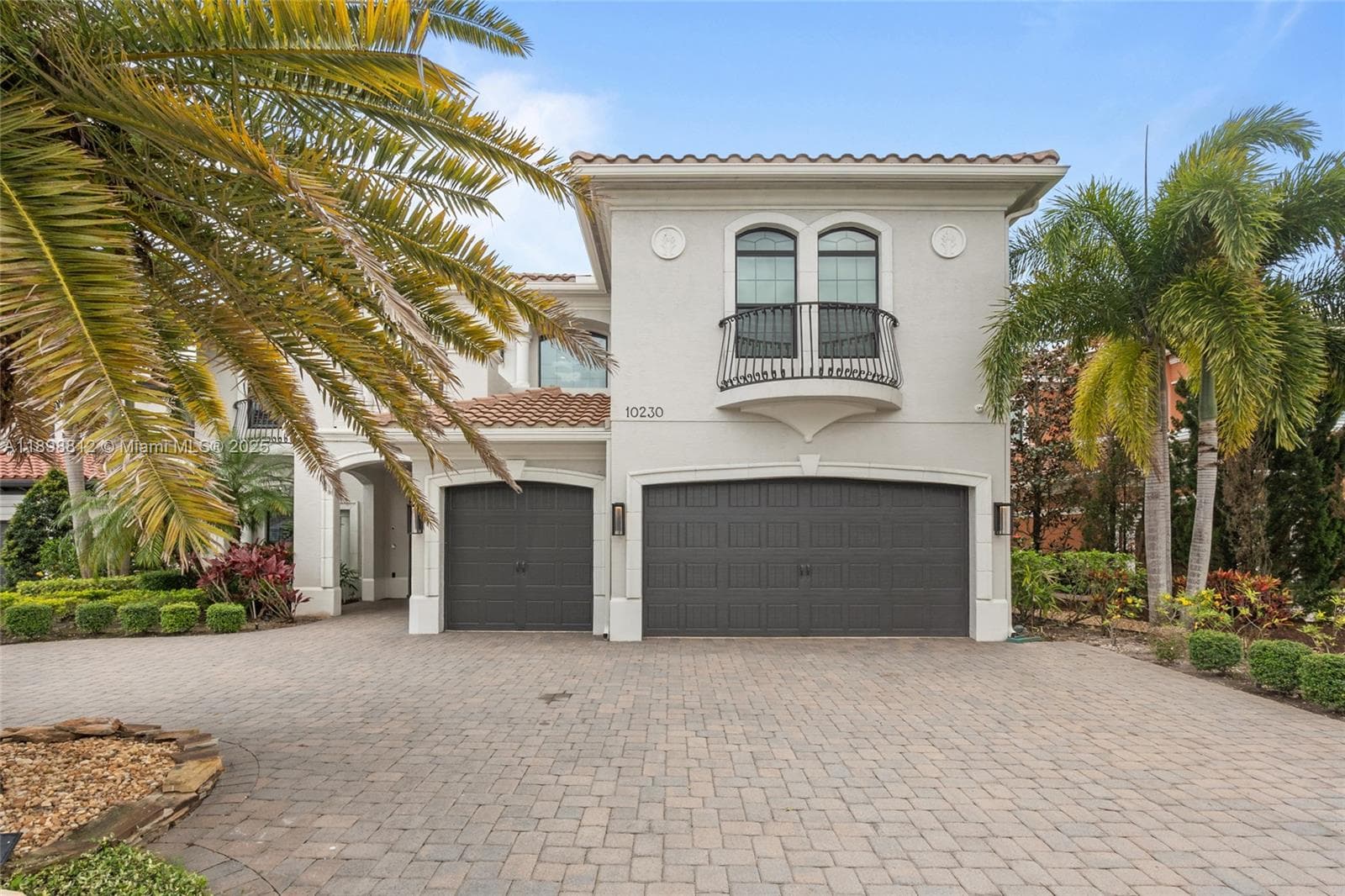 10230 Sweet Bay Ct photo 4