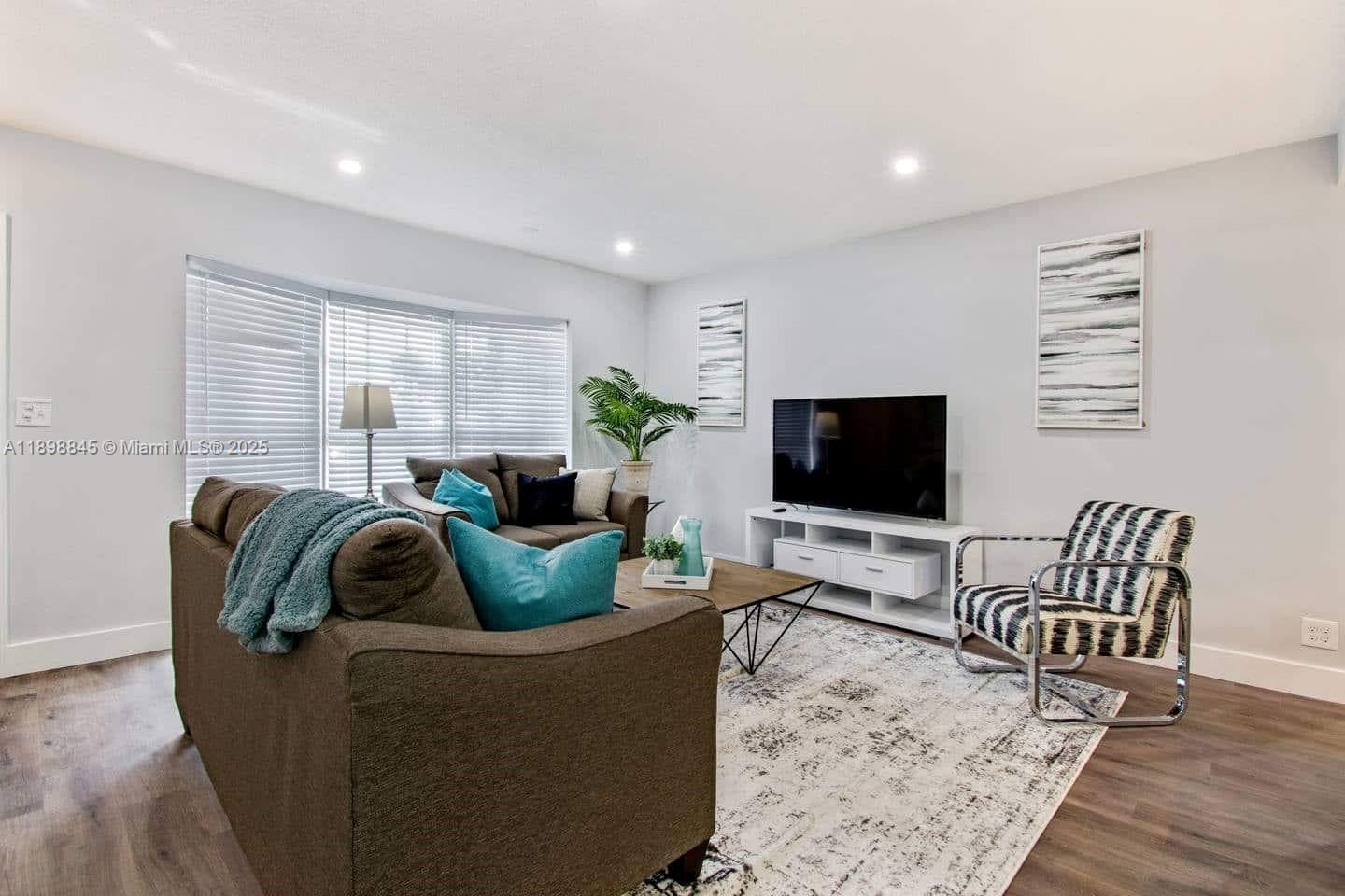 1305 Funston St photo 43