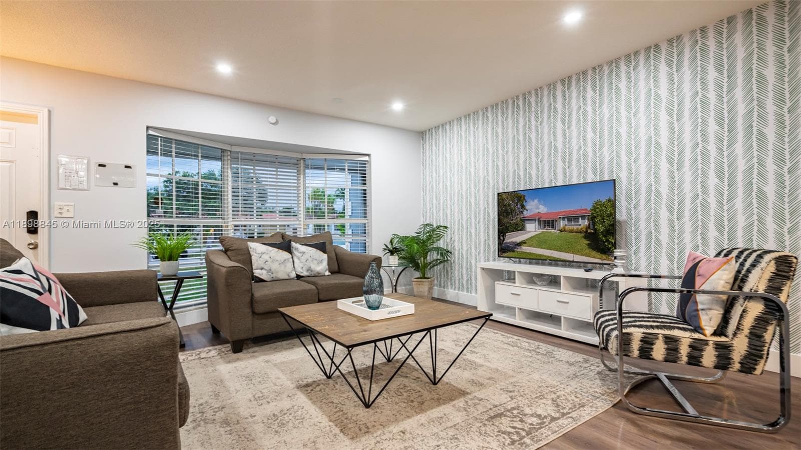 1305 Funston St photo 5