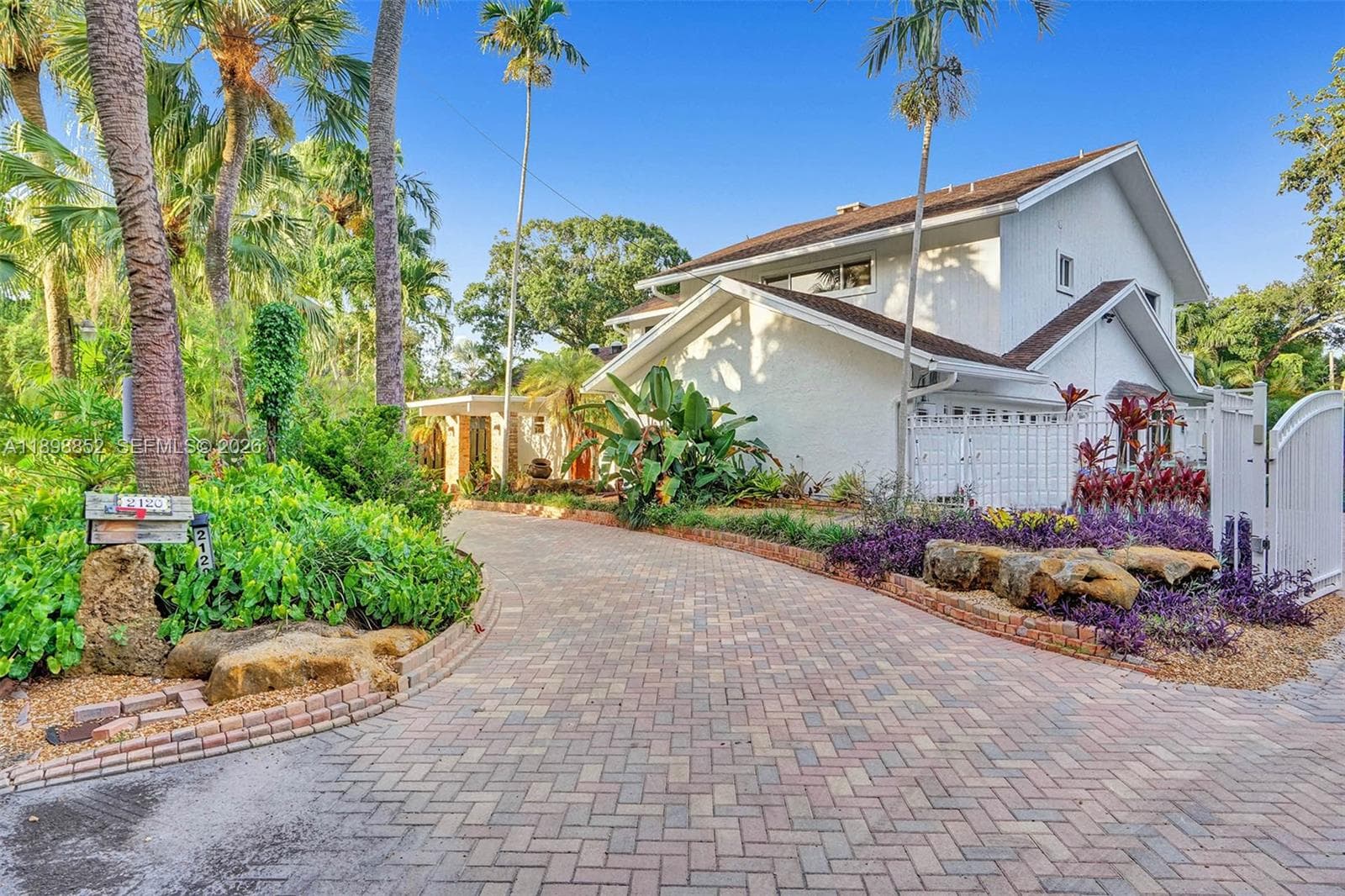 2120 SW 28th Way photo 64