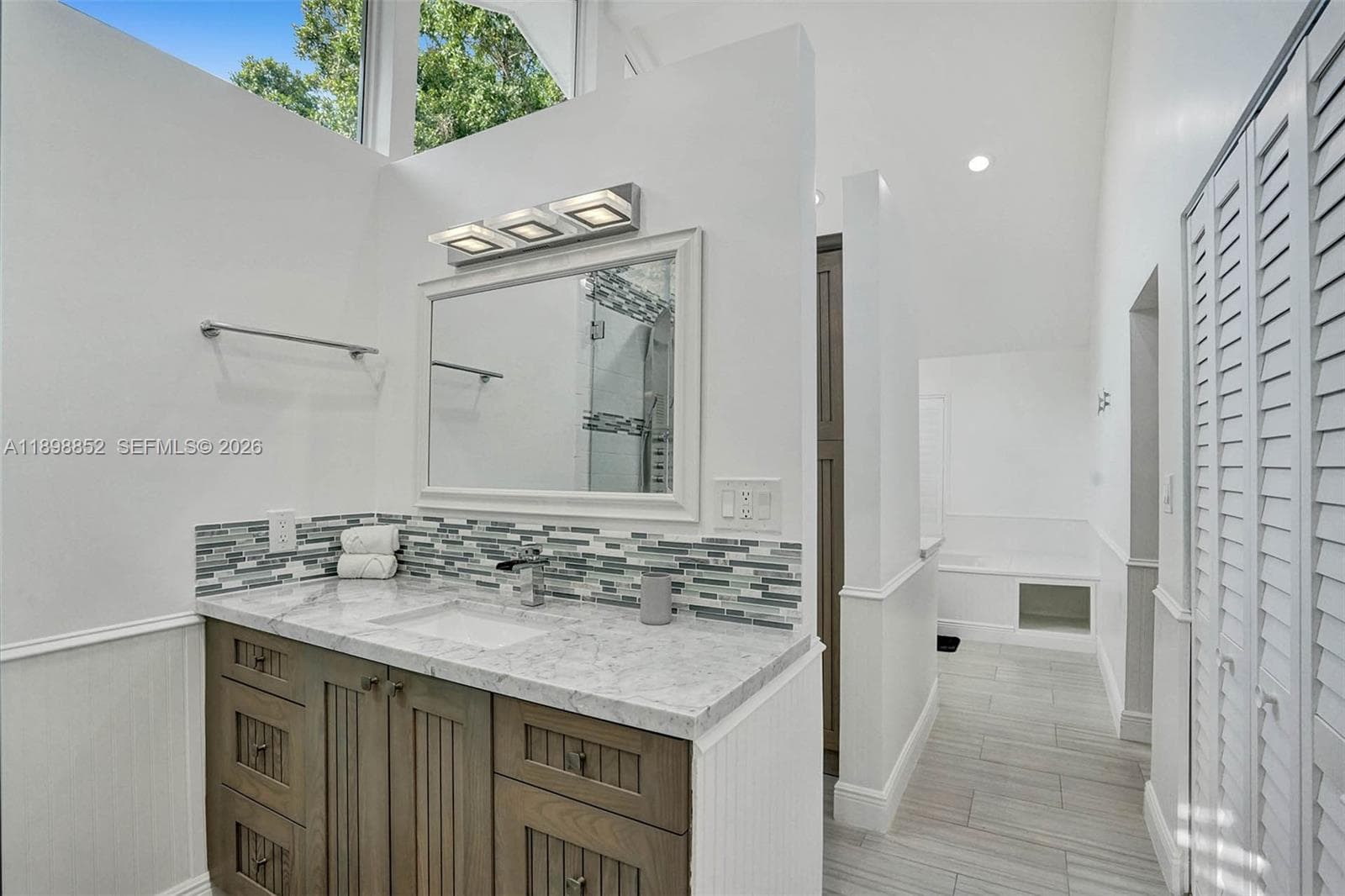 2120 SW 28th Way photo 29