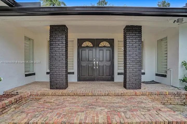 2100 SW 28th Way photo 36
