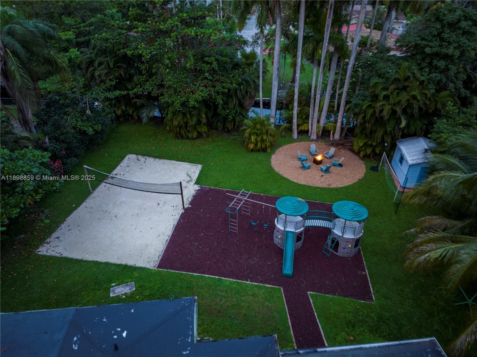 2100 SW 28th Way photo 38