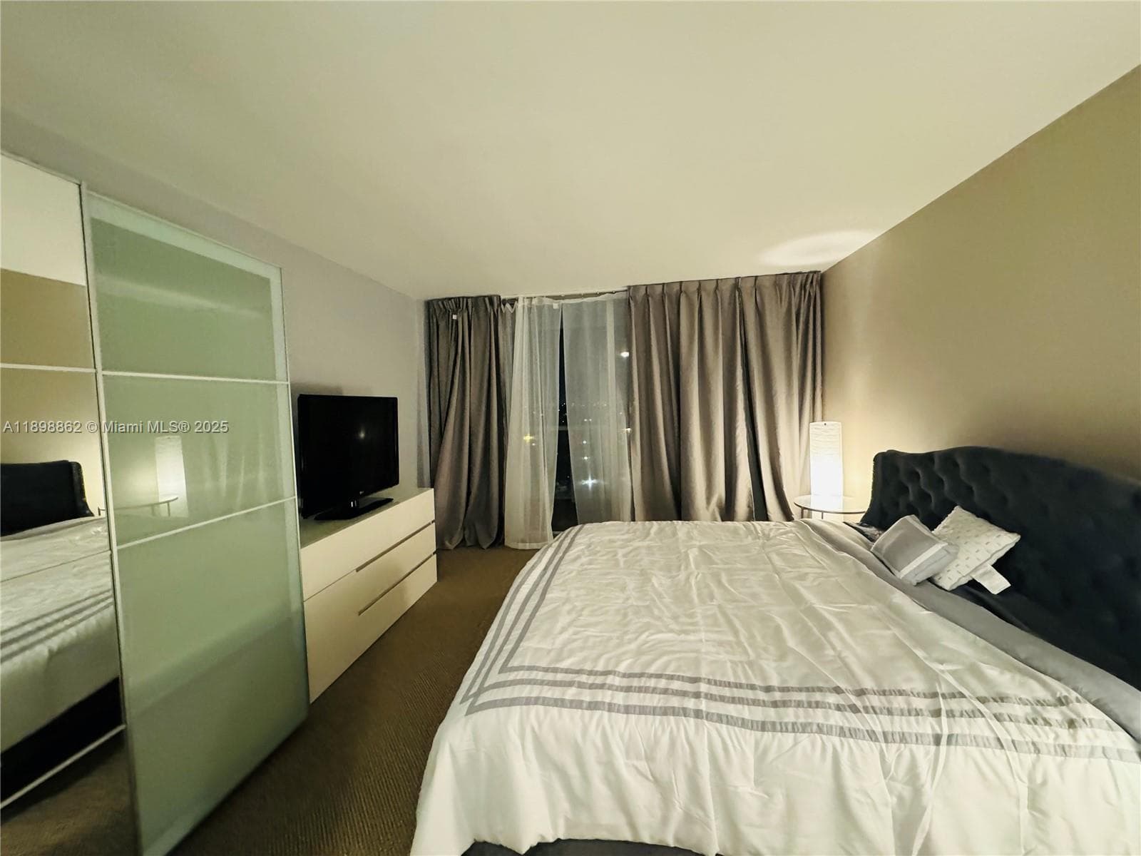 BUCKLEY TOWERS CONDO - EA · #903WEST in Miami - Photo 3