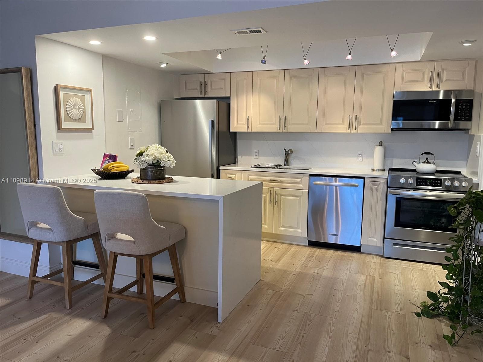Windsor · #205 in Fort Lauderdale - Photo 17