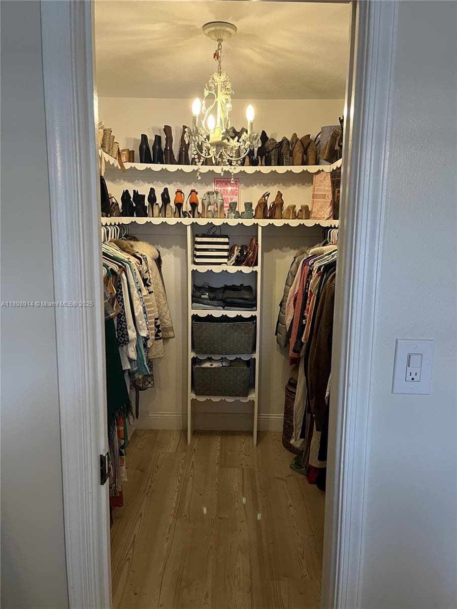 Windsor · #205 in Fort Lauderdale - Photo 37