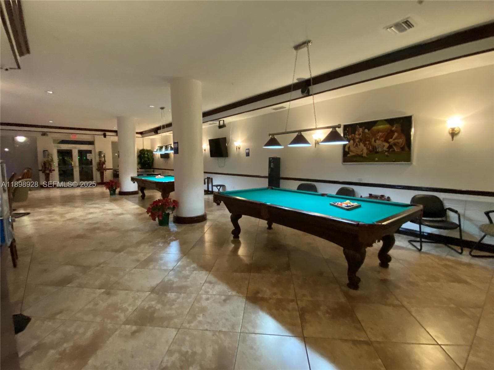 BLUE LAGOON CONDO · #514 in Miami - Photo 13