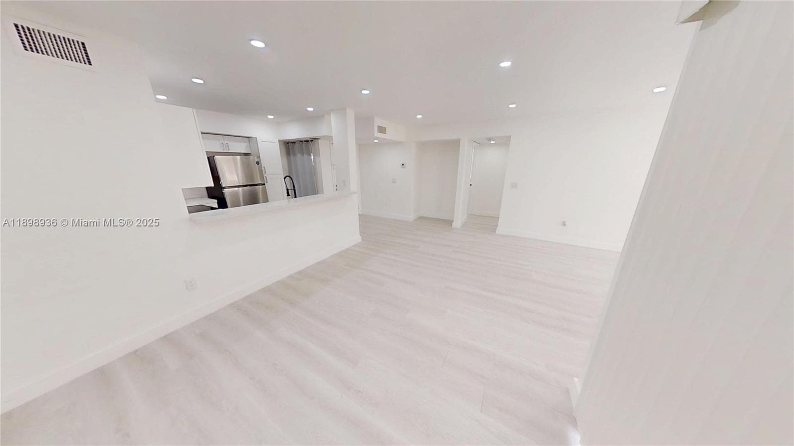 QUATRAINE CONDO III · #6 in Miami - Photo 32