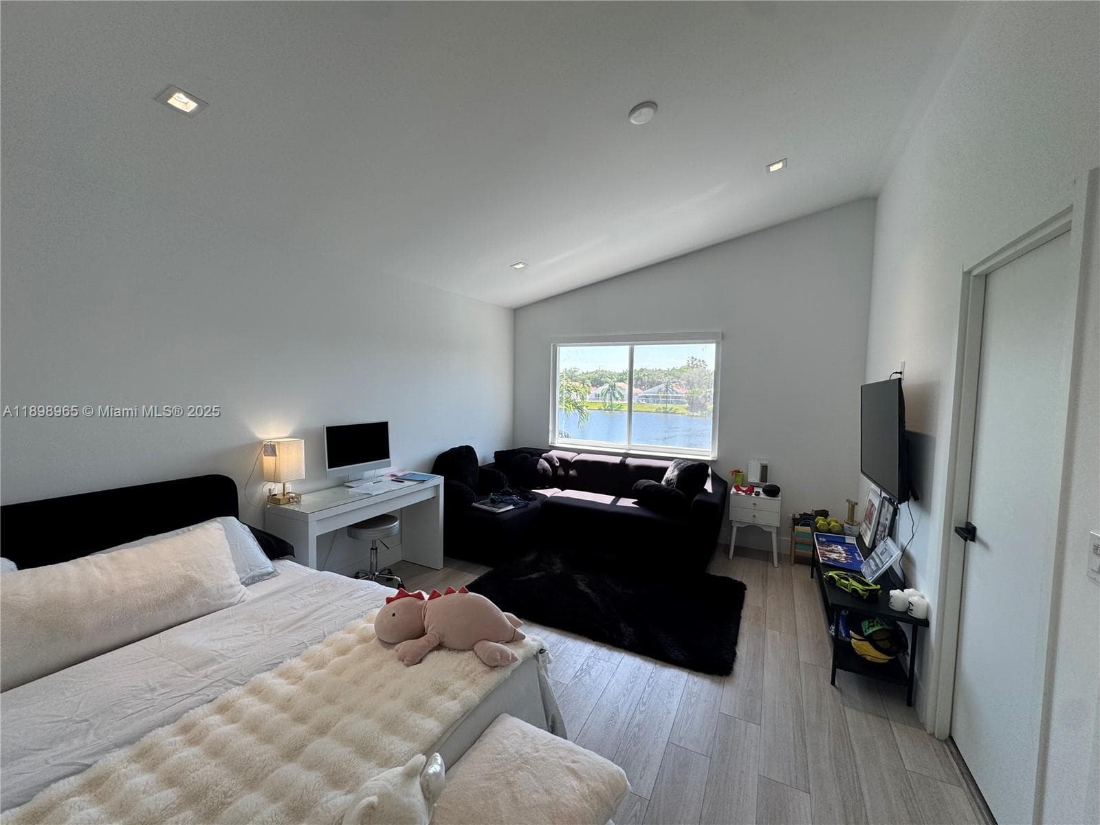 4943 SW 33rd Way photo 17