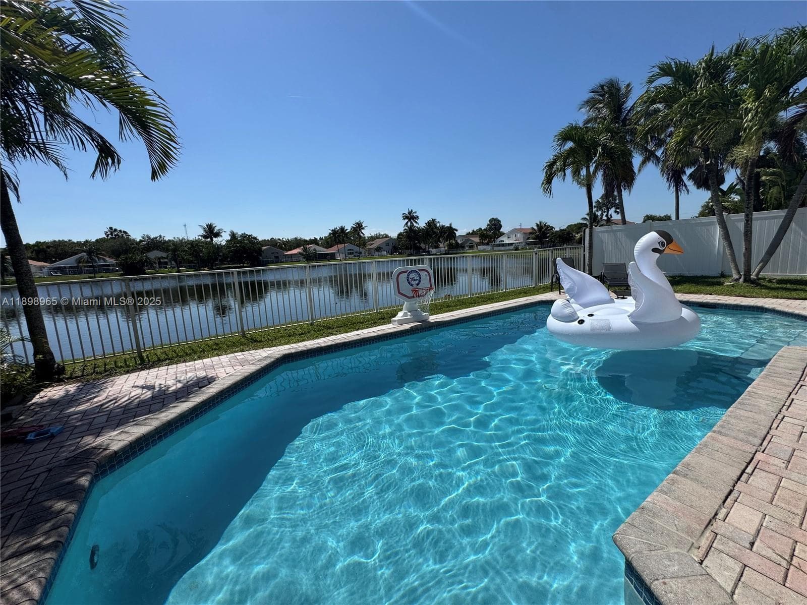 4943 SW 33rd Way photo 1