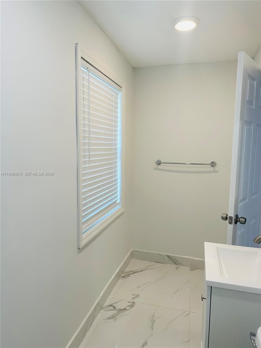 17926 SW 104th Ave photo 20