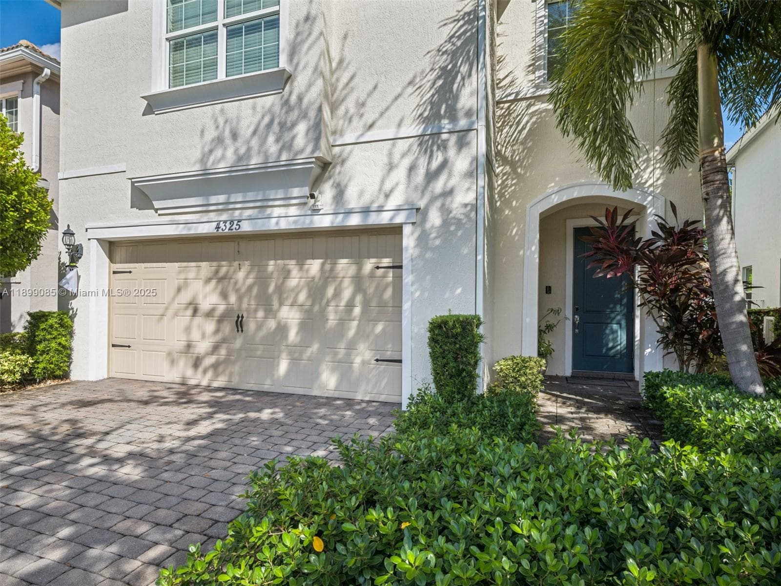4325 Large Leaf Ln photo 6
