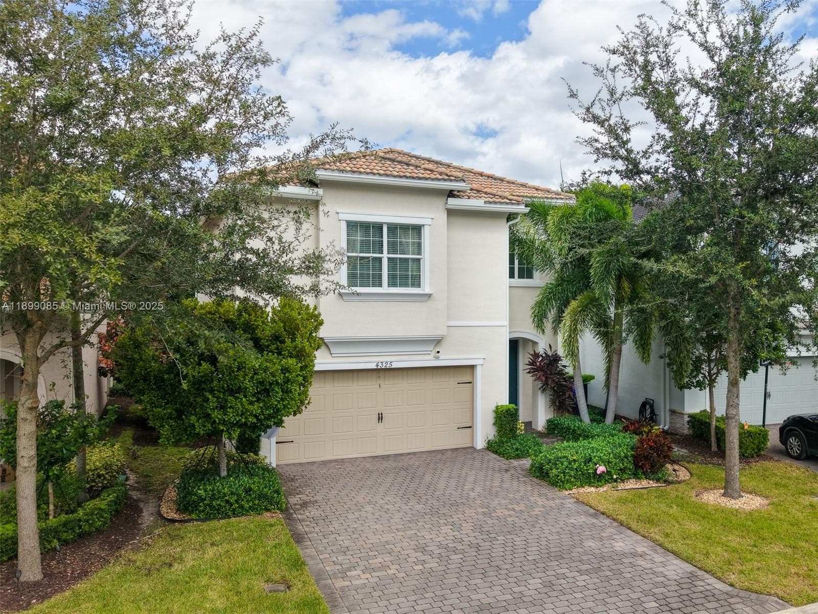 4325 Large Leaf Ln photo 4