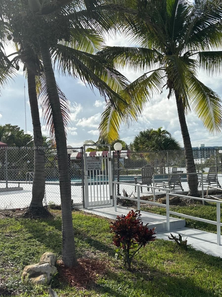 RO-MONT SOUTH CONDO G · #7 in Miami Gardens - Photo 5