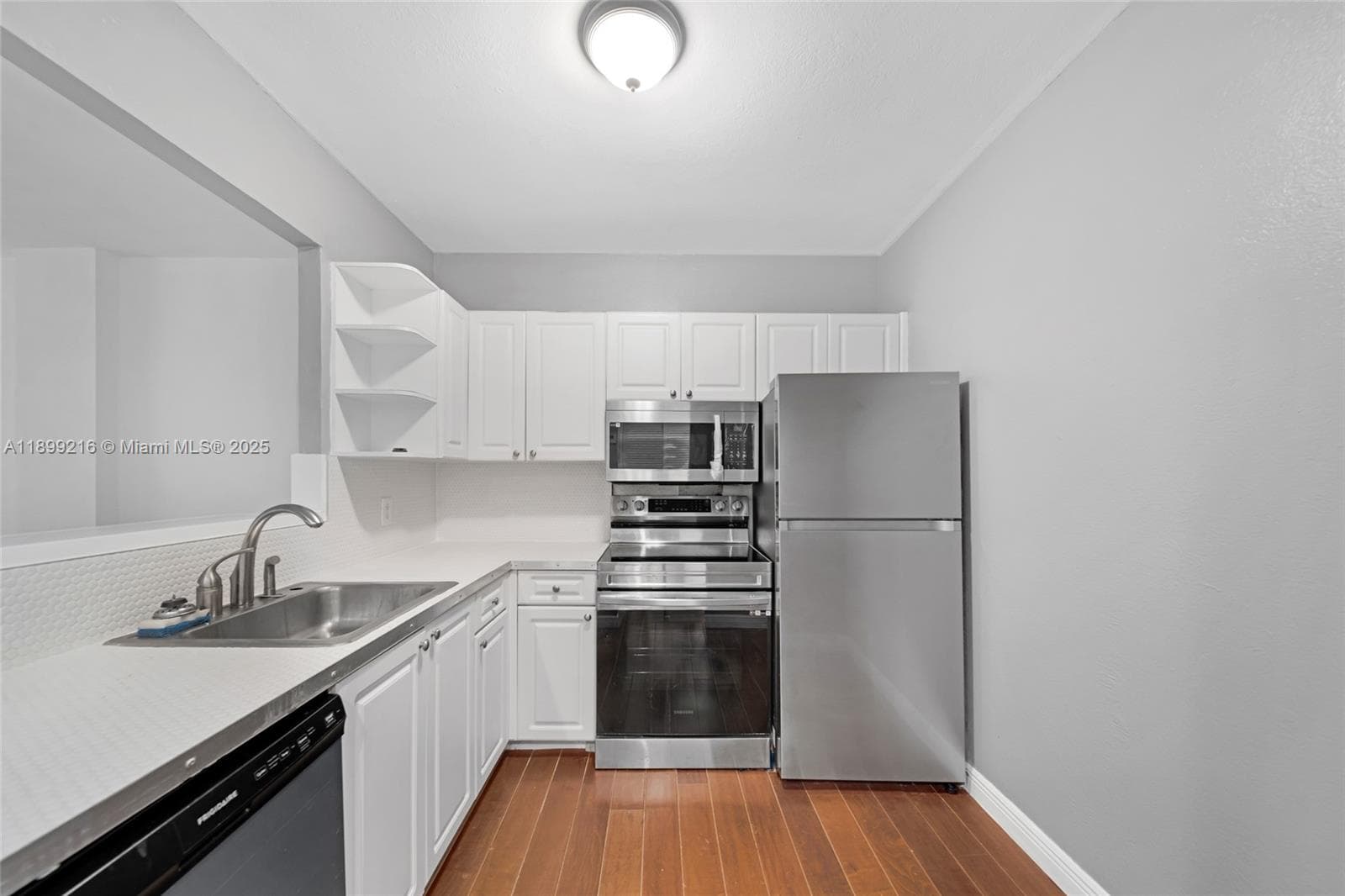 ISLAND PLACE AT NORTH BAY · #3K in North Bay Village - Photo 2