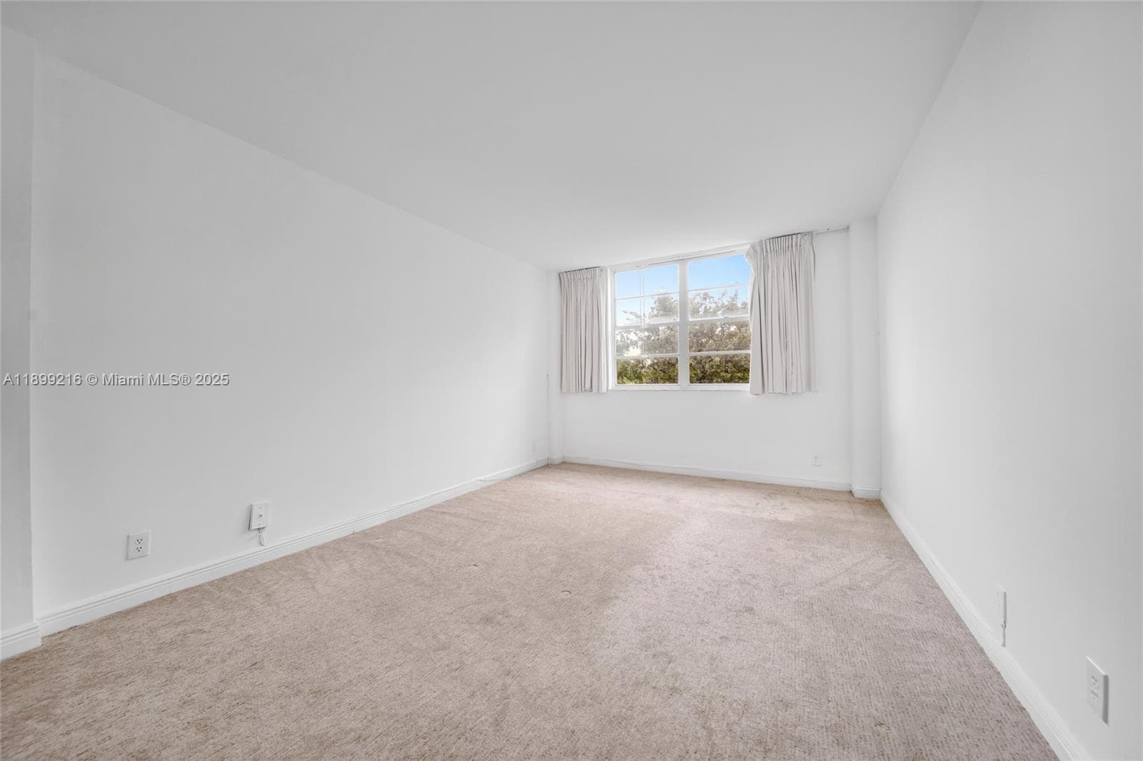ISLAND PLACE AT NORTH BAY · #3K in North Bay Village - Photo 16
