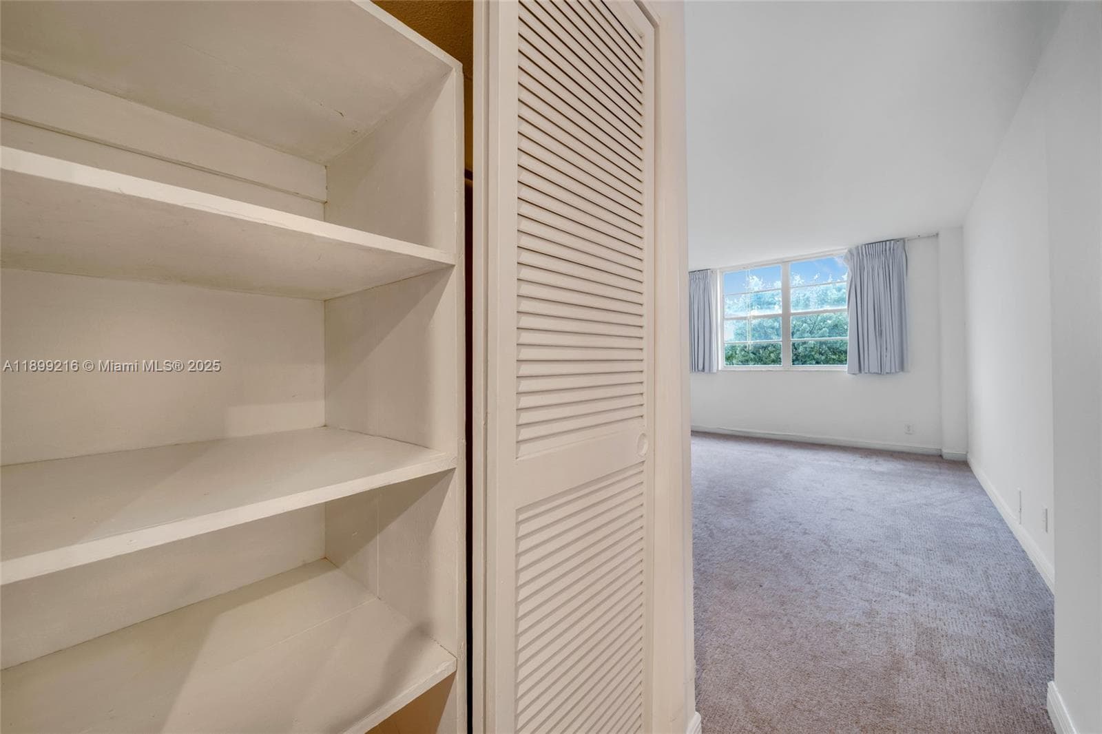 ISLAND PLACE AT NORTH BAY · #3K in North Bay Village - Photo 21