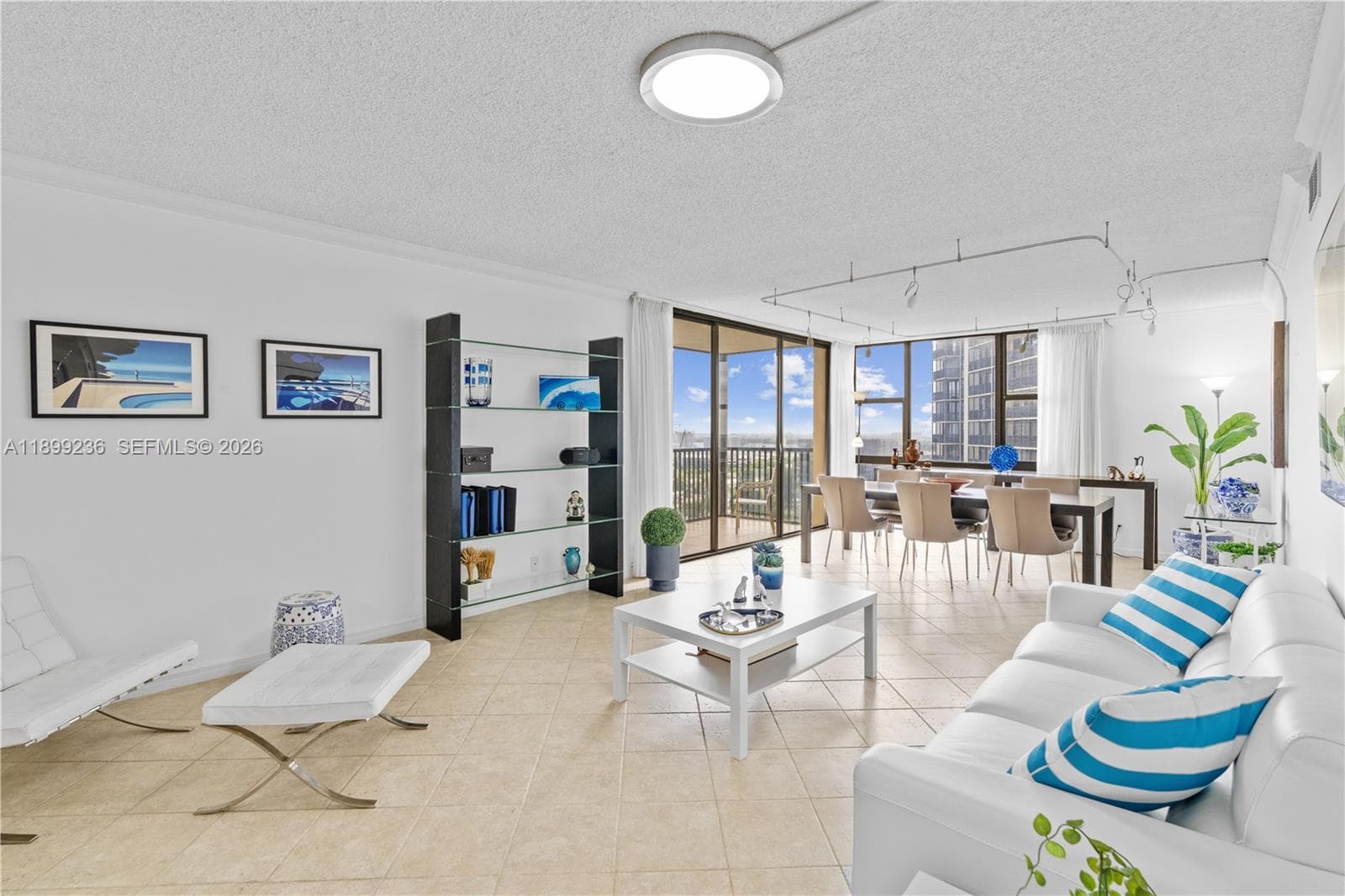 Coronado Condo · #2039 in Aventura - Photo 2