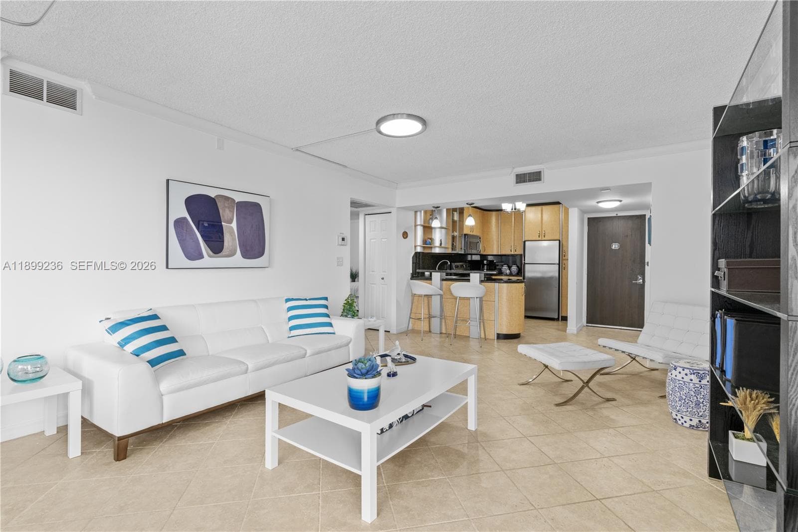 Coronado Condo · #2039 in Aventura - Photo 3