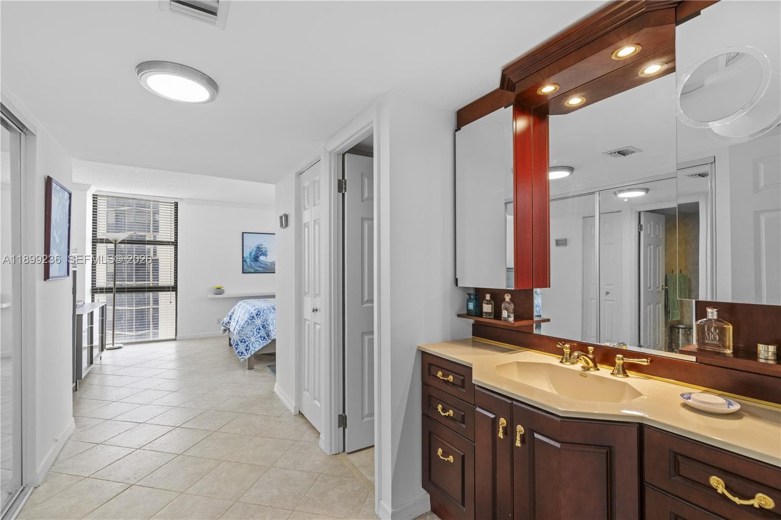 Coronado Condo · #2039 in Aventura - Photo 15