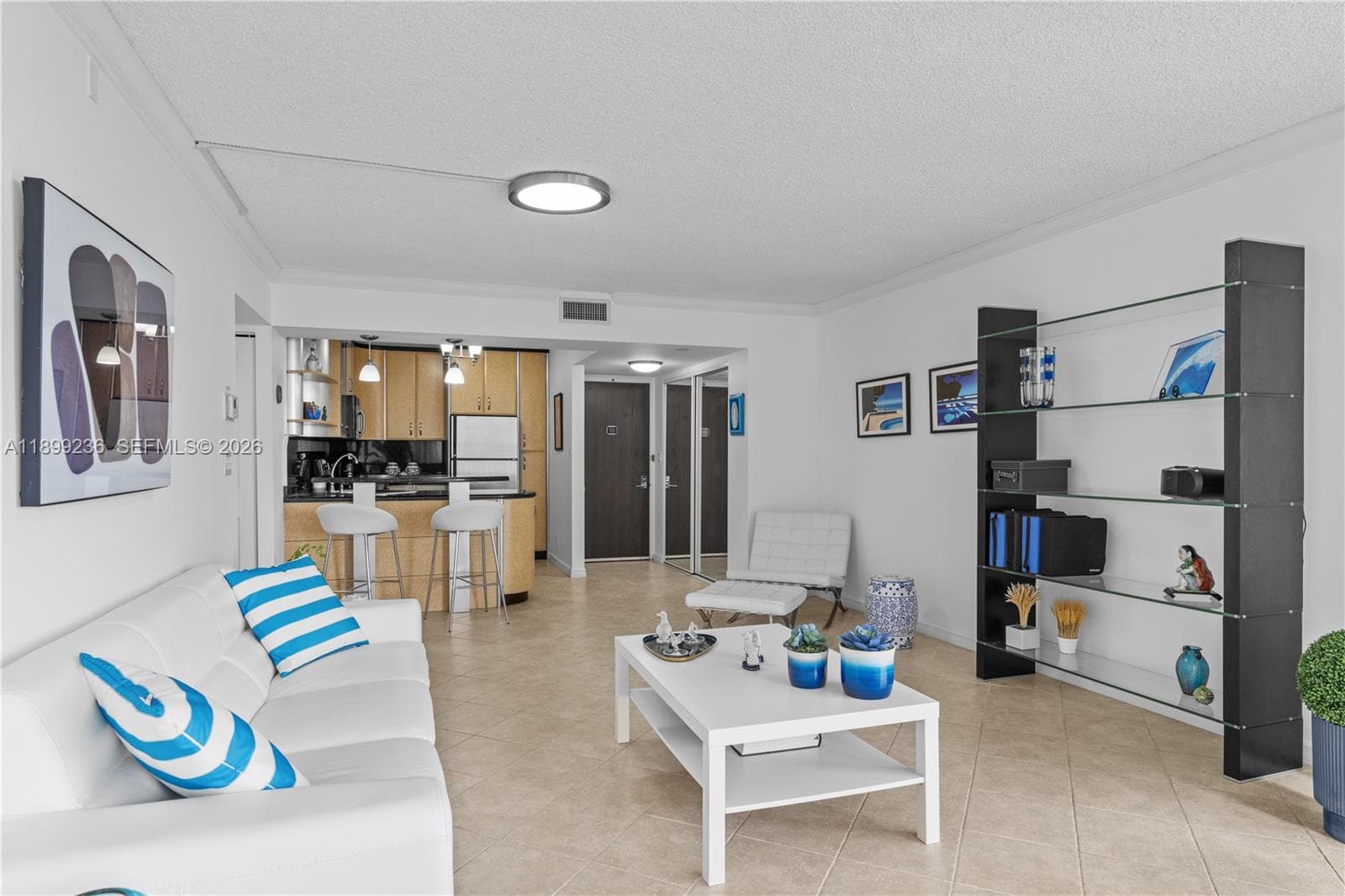 Coronado Condo · #2039 in Aventura - Photo 4
