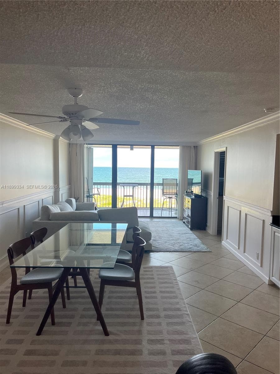 Patio w/BBQ grills