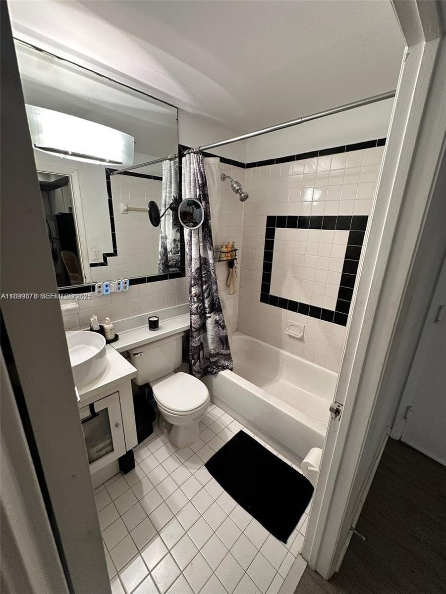 Dorann Condo · #103 in Miami Beach - Photo 5