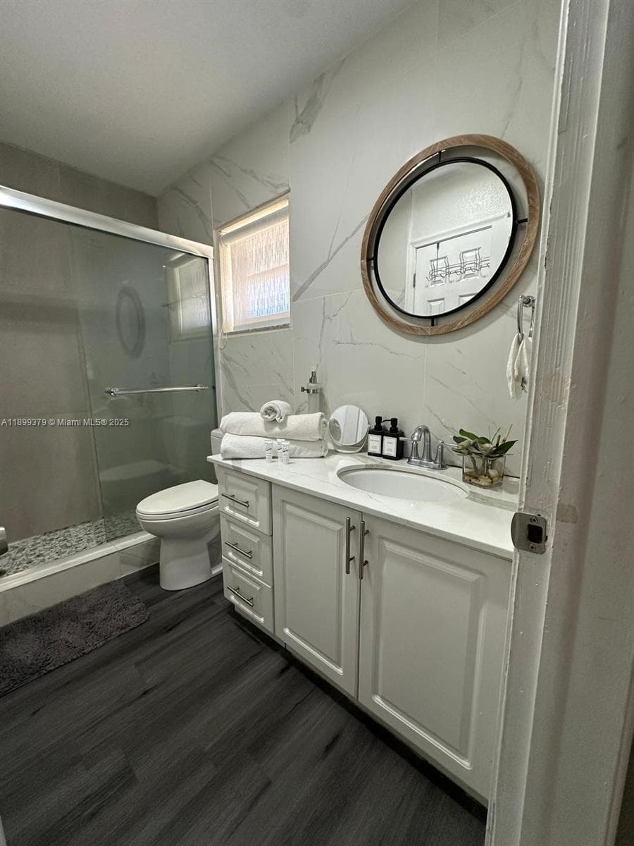 BISC LAKE GARDENS CONDO N · #D335 in Aventura - Photo 9
