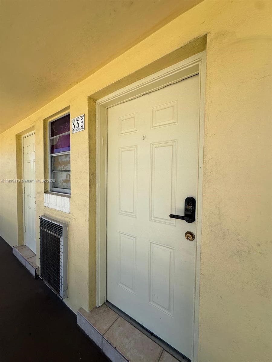 BISC LAKE GARDENS CONDO N · #D335 in Aventura - Photo 11