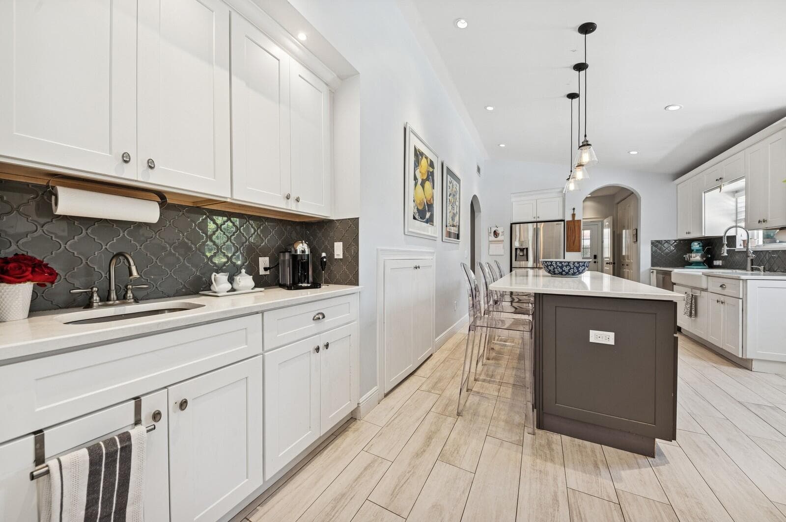 14_310AlmeriaRd_177003_Kitchen_Large