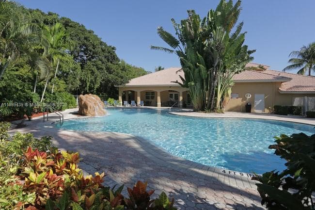 CLUB CARIBE CONDO · #823 in Coconut Creek - Photo 2