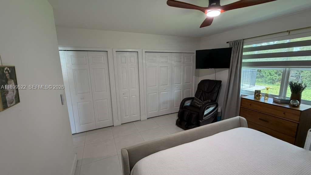 10761 SW 165th St photo 17