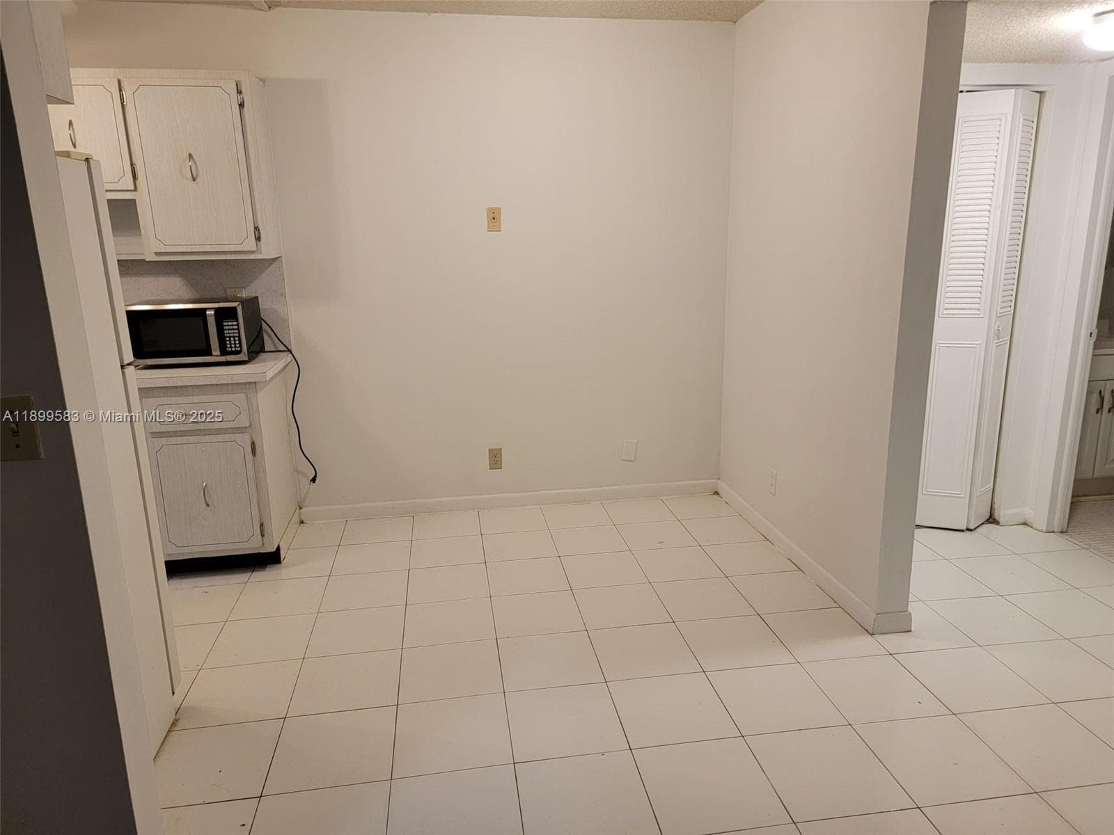 CRYSTAL CONDO · #213 in Hallandale Beach - Photo 3
