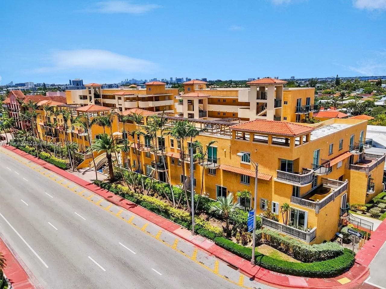SURFSIDE PALMS CONDO · #113 in Surfside - Photo 24