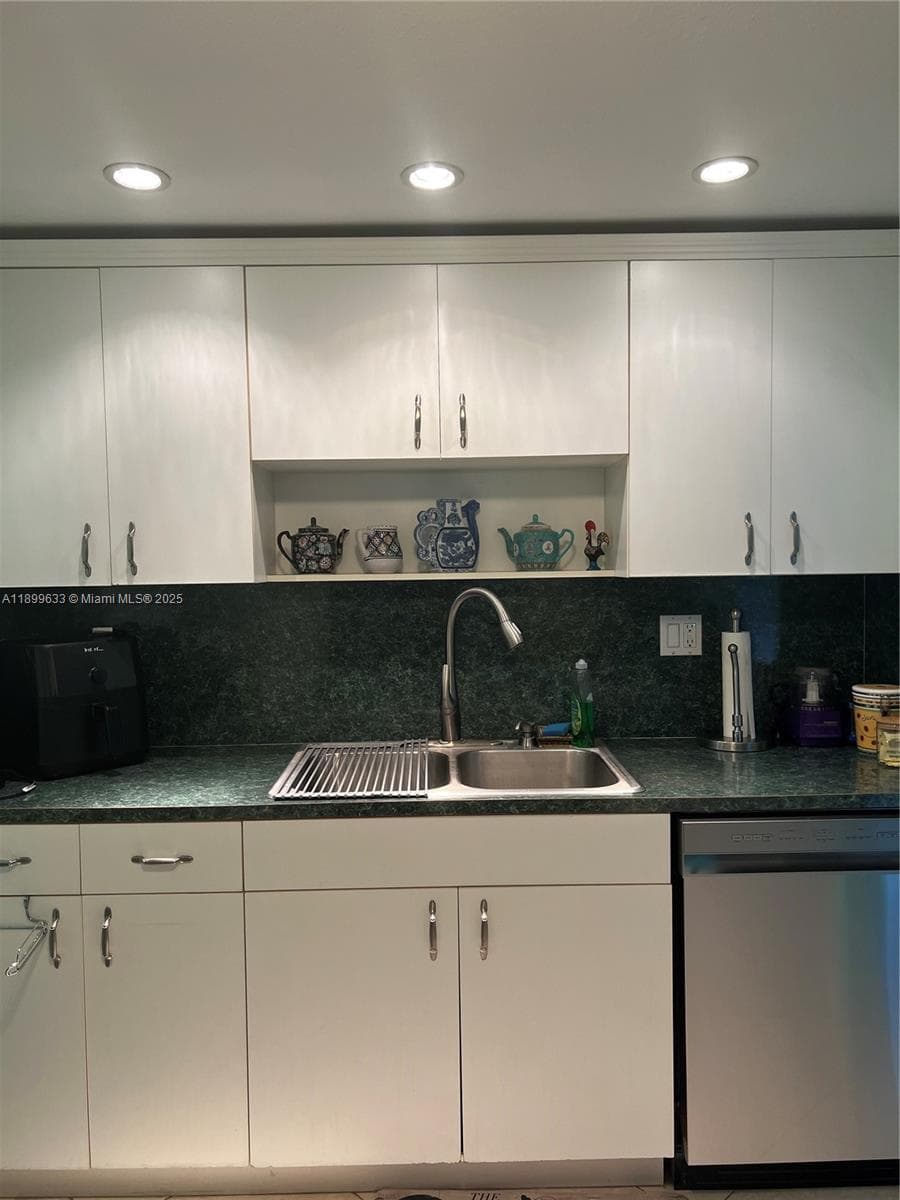 THE LEDGES CONDO · #212D in Miami - Photo 13