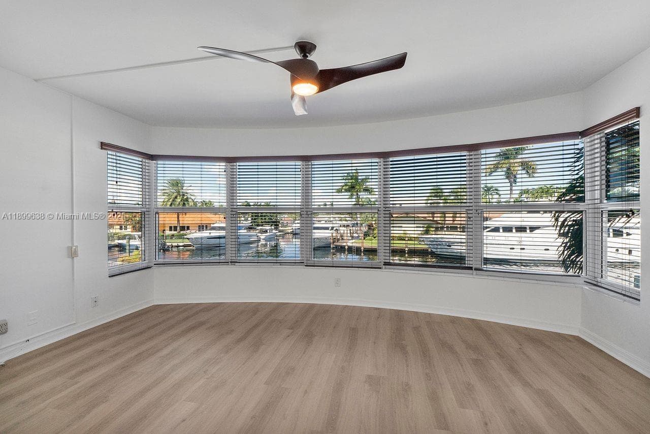 Enclosed Florida Room, Spectacular million dollar views