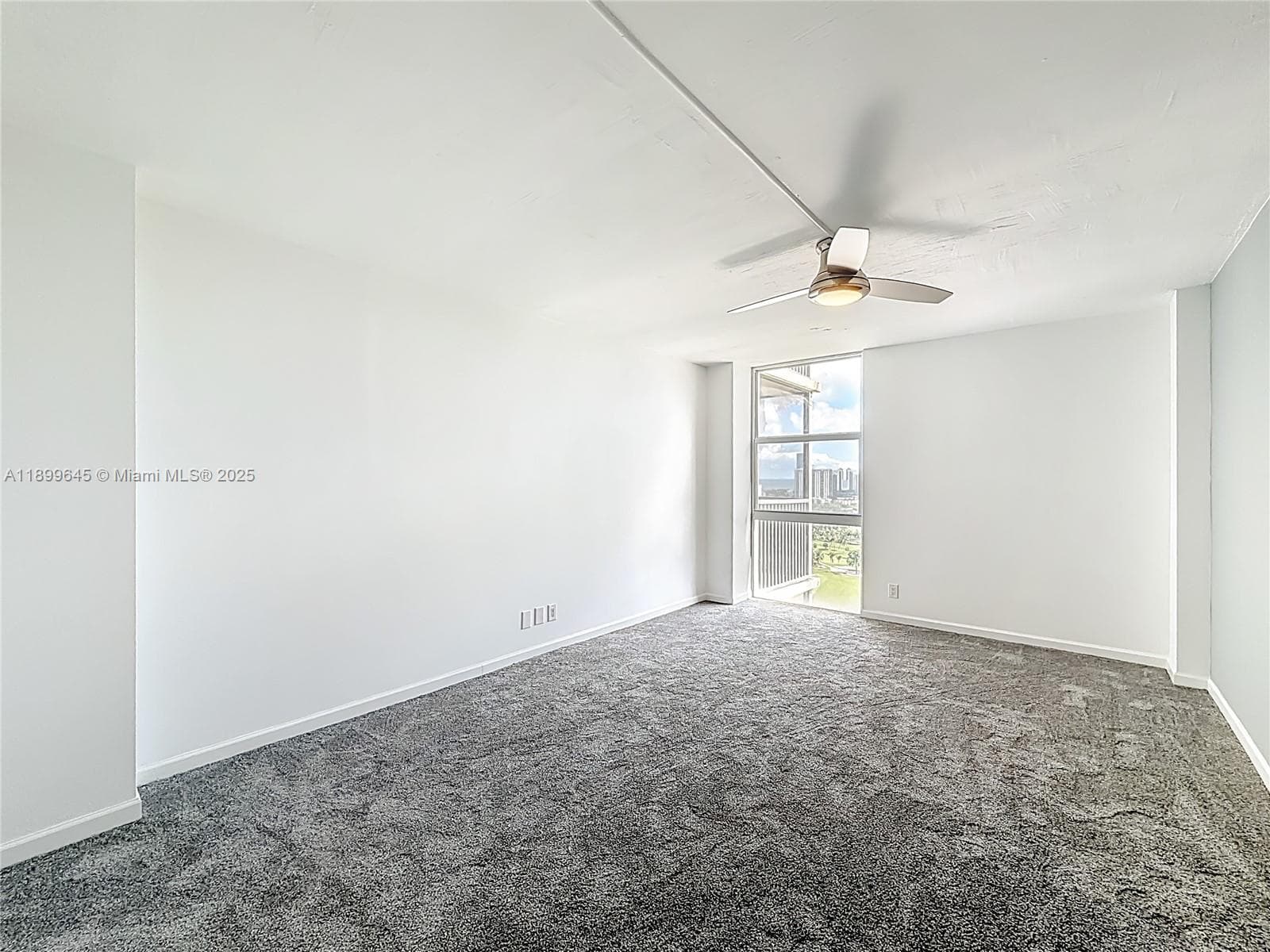 Primary Bedroom – In Suite
