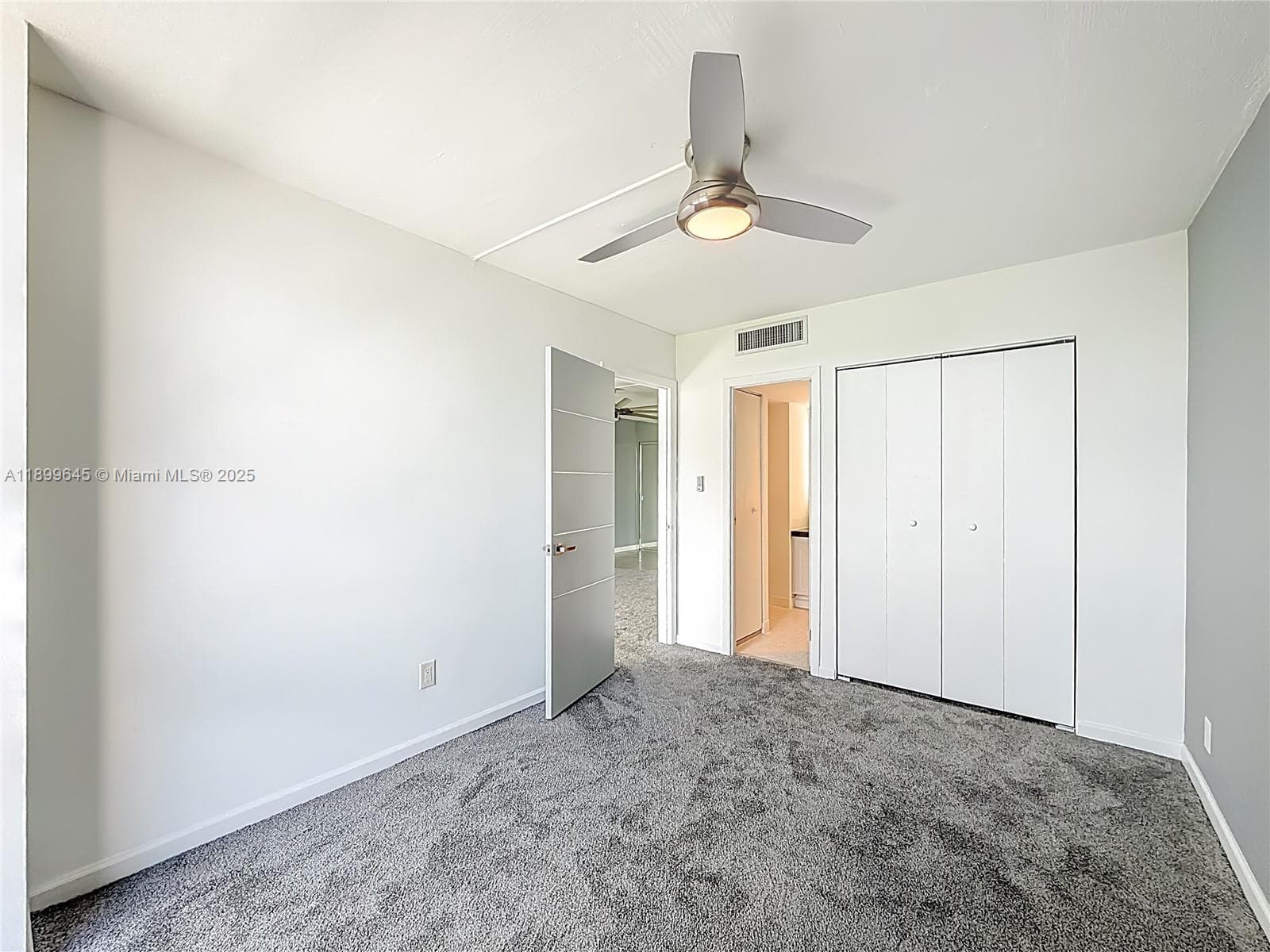 2nd Bedroom – En-Suite Bath