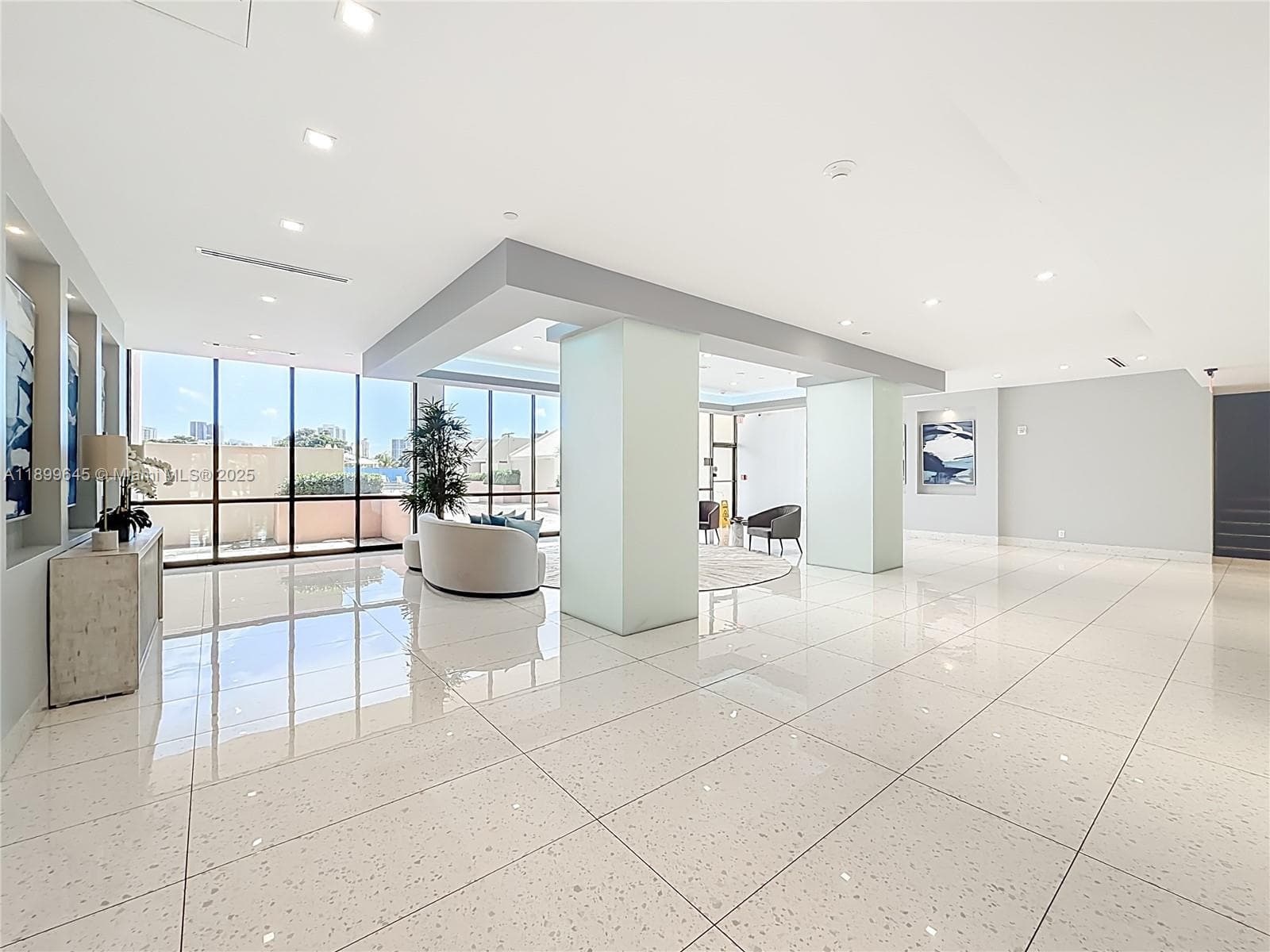 CORONADO CONDO TOWER II · #2428 in Aventura - Photo 8