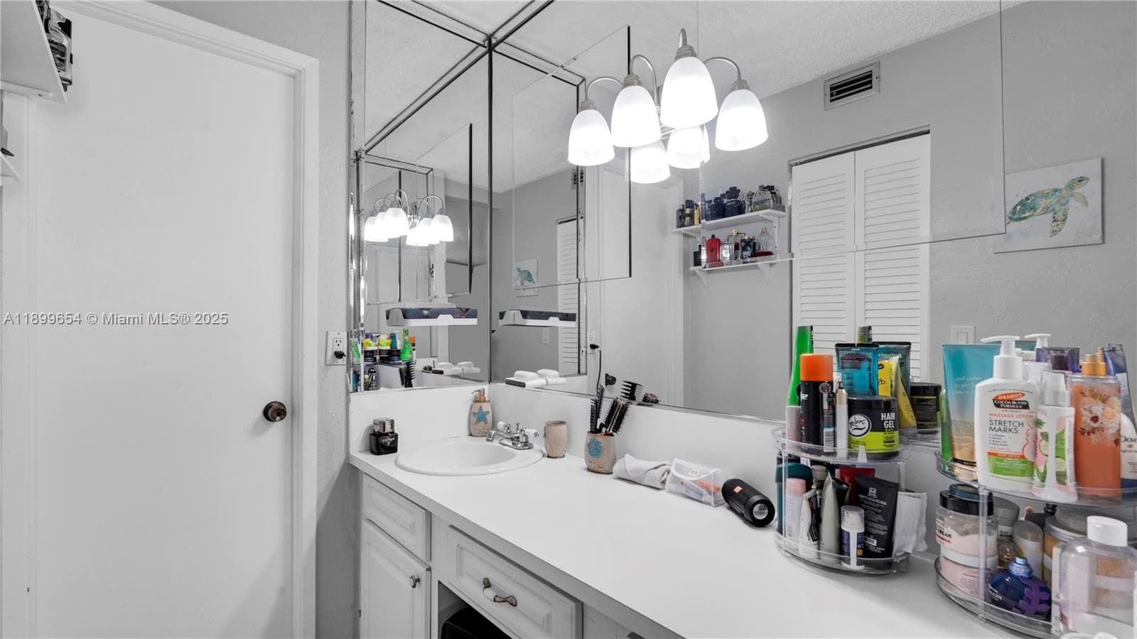 Byron Gardens · #1004 in Miami Beach - Photo 16