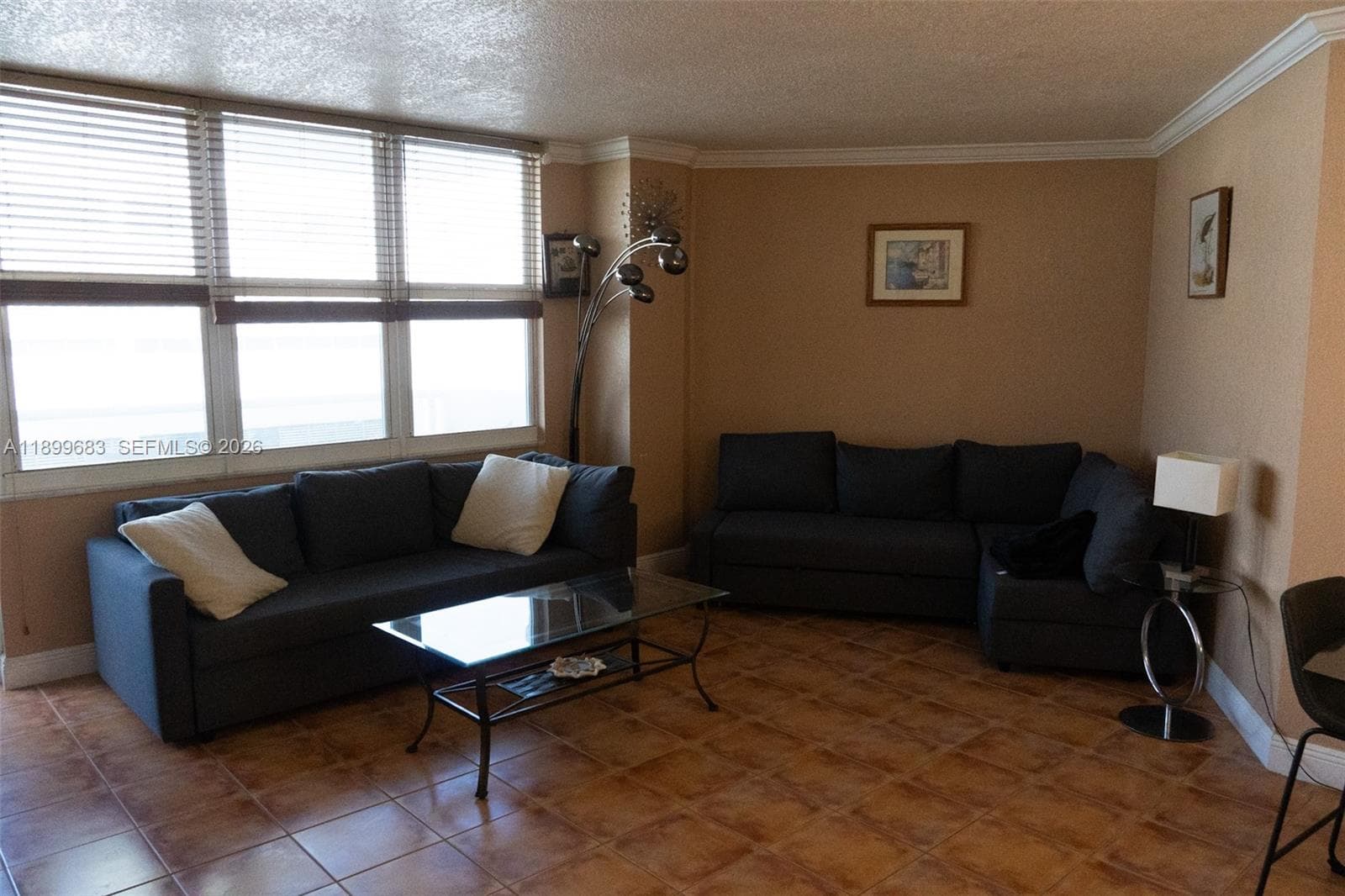 SEA AIR TOWERS CONDO · #1021 in Hollywood - Photo 4