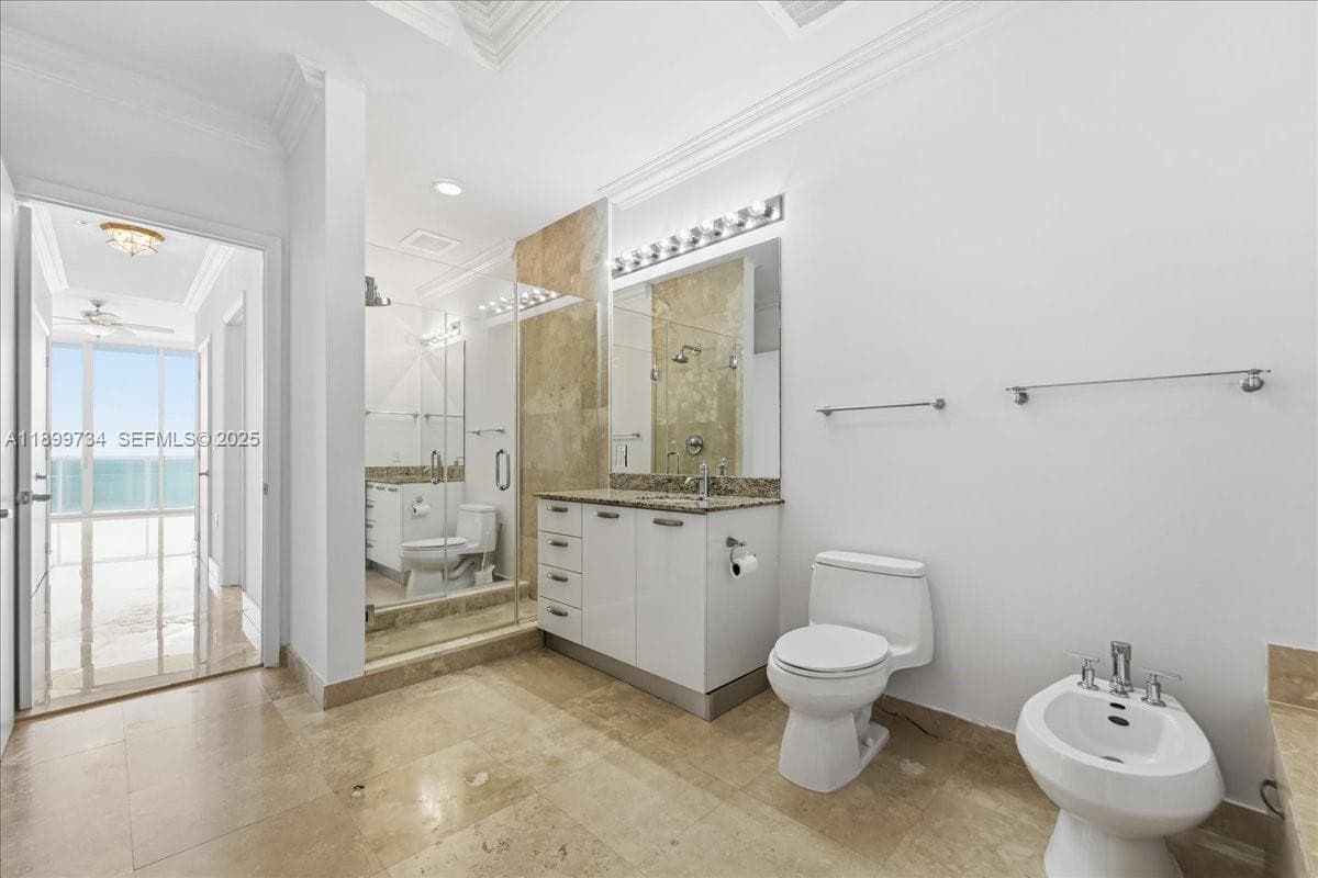 LUNA OCEAN RESIDENCES CON · #1002 in Pompano Beach - Photo 17