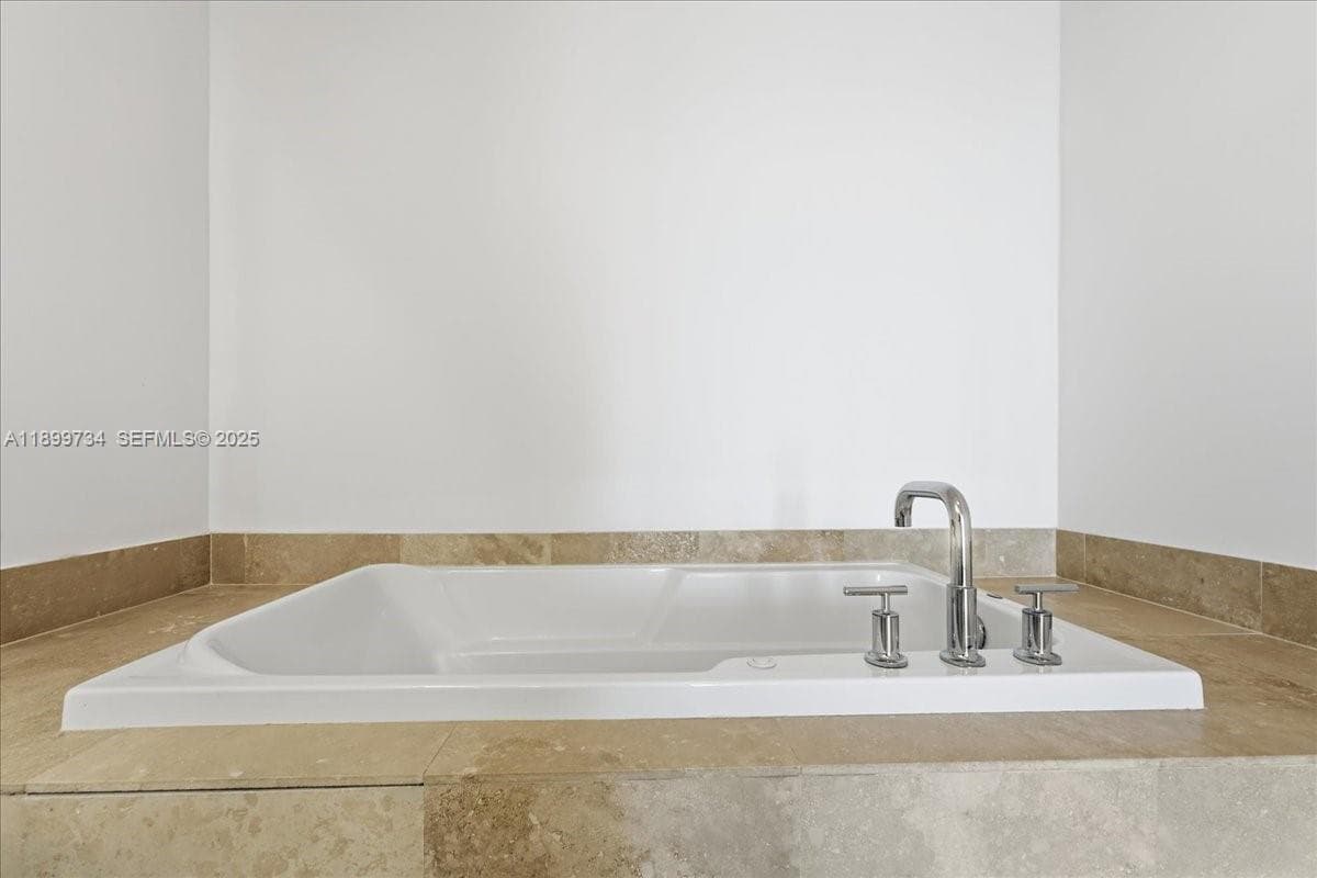 LUNA OCEAN RESIDENCES CON · #1002 in Pompano Beach - Photo 18
