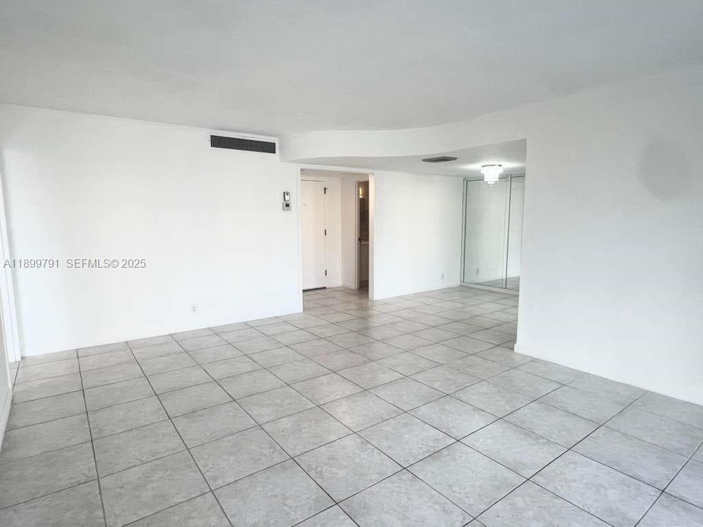 LAKE POINT TOWER CONDOMIN · #406 in Hallandale Beach - Photo 13
