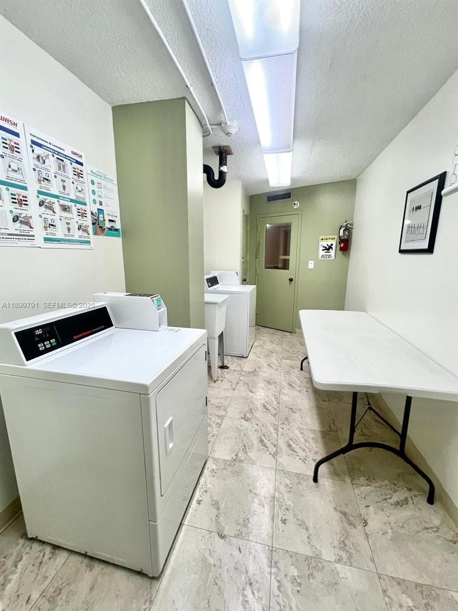 LAKE POINT TOWER CONDOMIN · #406 in Hallandale Beach - Photo 26