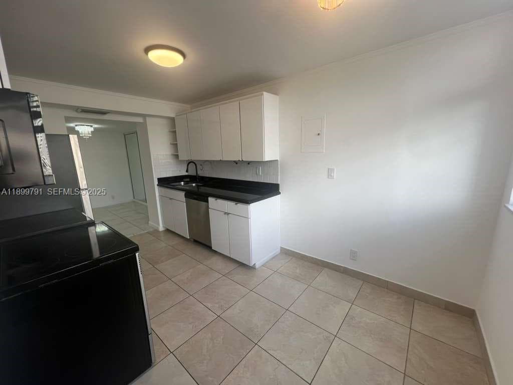 LAKE POINT TOWER CONDOMIN · #406 in Hallandale Beach - Photo 9