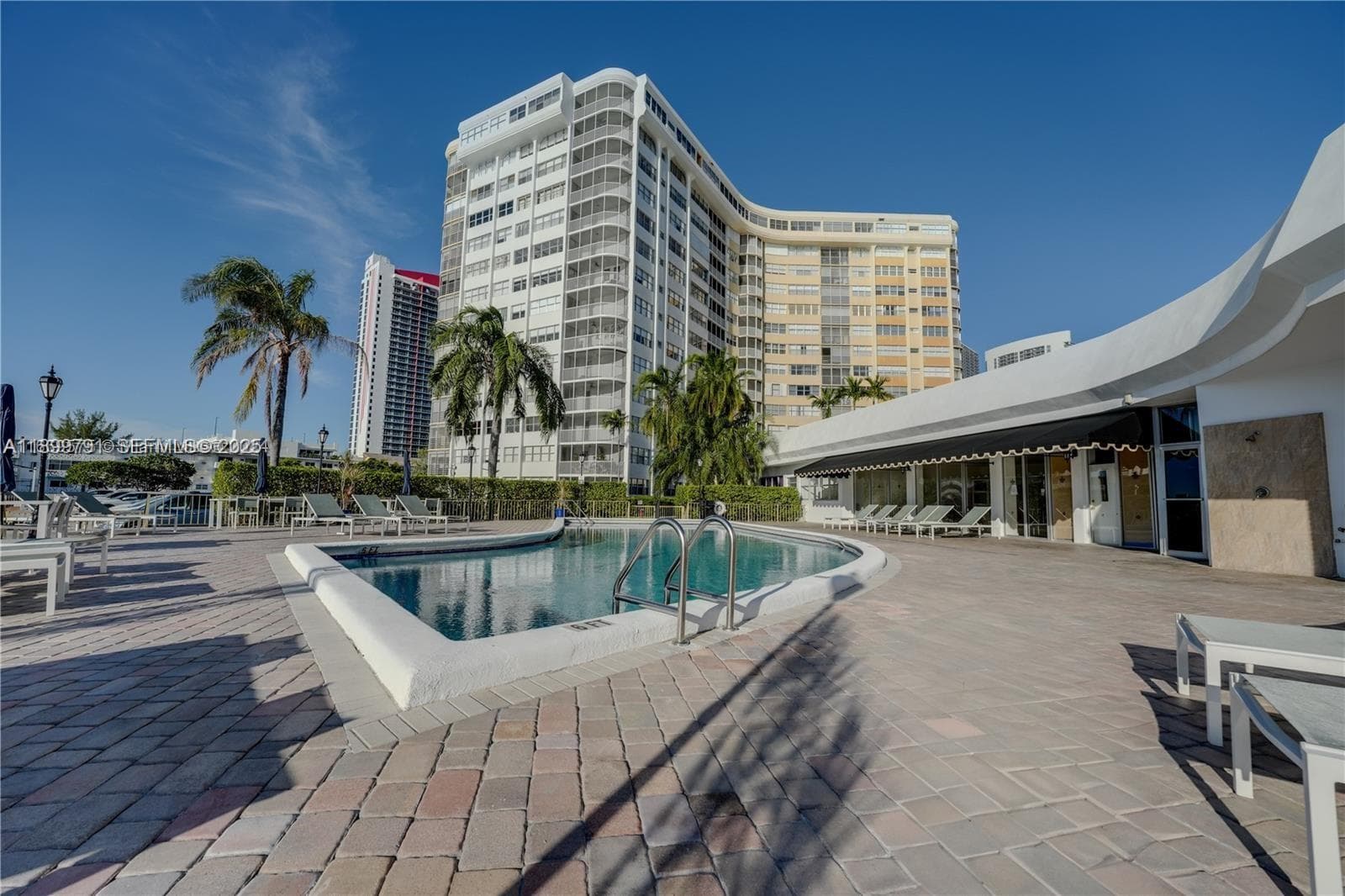 LAKE POINT TOWER CONDOMIN · #406 in Hallandale Beach - Photo 31