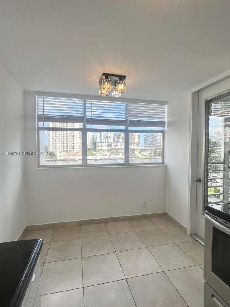 LAKE POINT TOWER CONDOMIN · #406 in Hallandale Beach - Photo 8