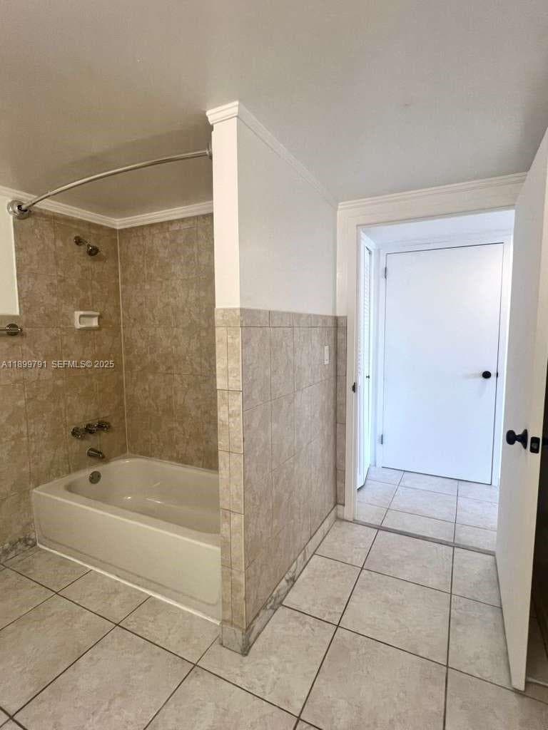 LAKE POINT TOWER CONDOMIN · #406 in Hallandale Beach - Photo 21