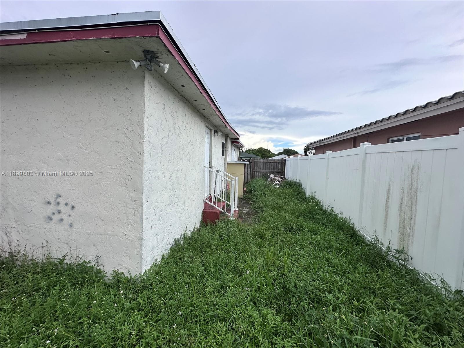 2760 NW 11th Ct photo 5